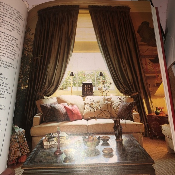 The Complete Book of Curtains and Drapes - Picture 8 of 11